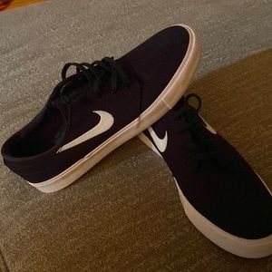 Men’s Nike Janoski shoes